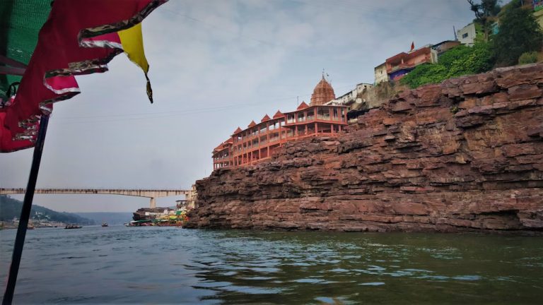 मध्य प्रदेश के प्रसिद्ध पर्यटन स्थल: एक अद्भुत यात्रा अनुभव